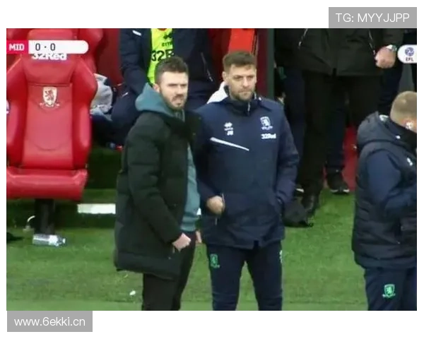 卡里克现身曼城青训观儿子曼市德比